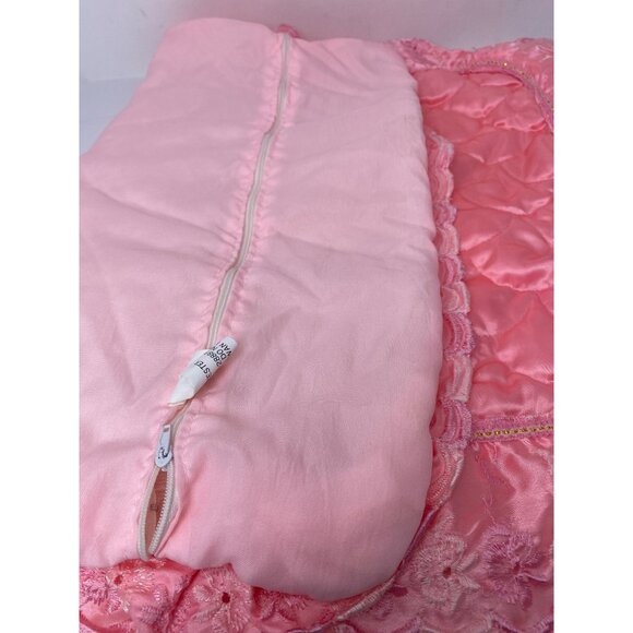 Vtg Pink Quilted Standard Pillowcase Scallop Floral Eyelet Lace Trim Zipper - Picture 6 of 9